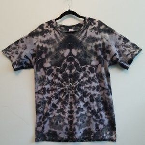 Men's L One-of-a-kind, Hand tied, Hand dyed Tshirt